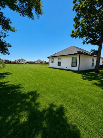 676 Bradford Street, Conroe, TX 77303