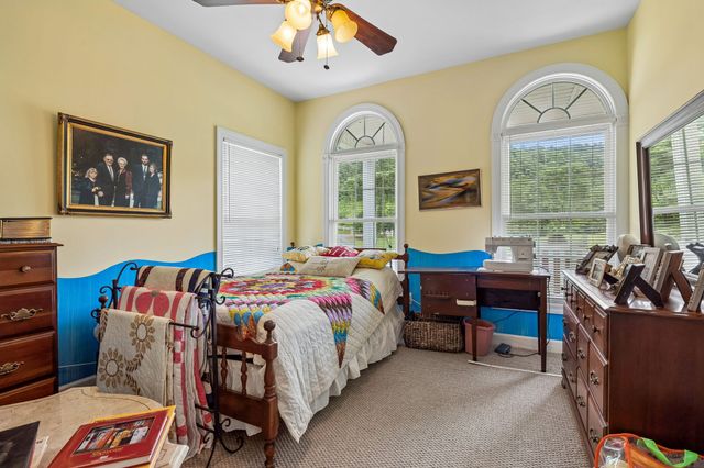 2510 Chimney Springs Rd, Cookeville, TN 38506