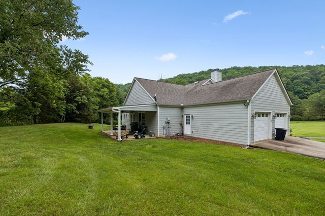 2510 Chimney Springs Rd, Cookeville, TN 38506