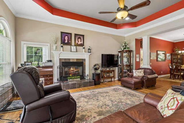 2510 Chimney Springs Rd, Cookeville, TN 38506
