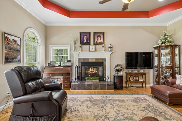 2510 Chimney Springs Rd, Cookeville, TN 38506