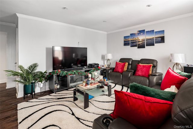 312 Richbell C4, Mamaroneck, NY 10543