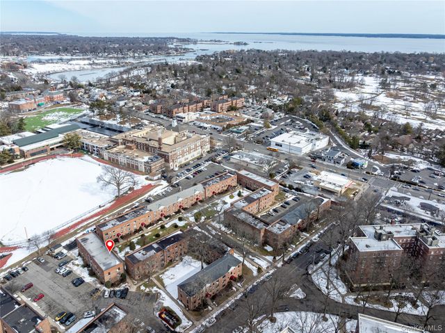 312 Richbell C4, Mamaroneck, NY 10543