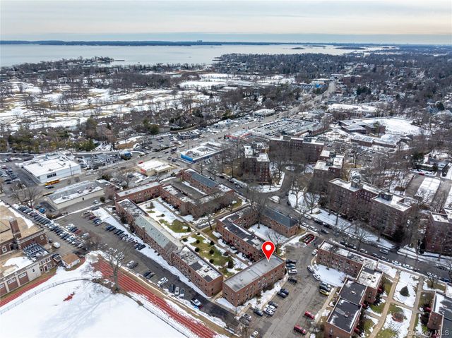 312 Richbell C4, Mamaroneck, NY 10543