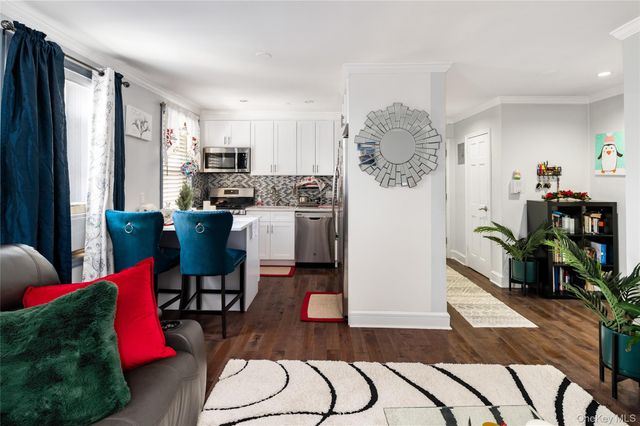 312 Richbell C4, Mamaroneck, NY 10543