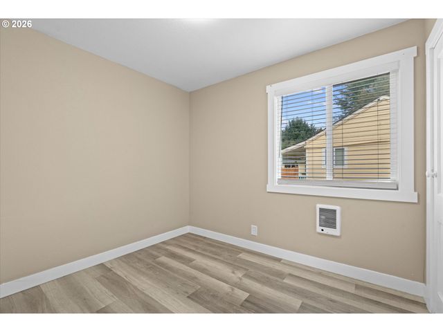 2210 MAPLE St, Forest Grove, OR 97116