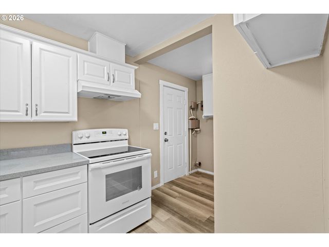 2210 MAPLE St, Forest Grove, OR 97116