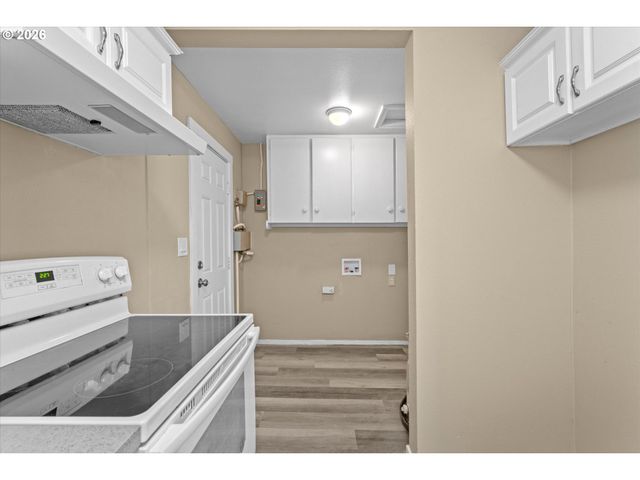 2210 MAPLE St, Forest Grove, OR 97116