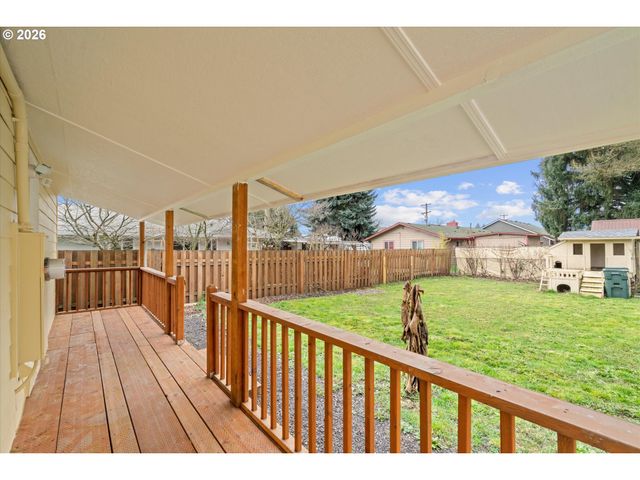 2210 MAPLE St, Forest Grove, OR 97116