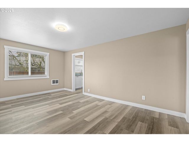 2210 MAPLE St, Forest Grove, OR 97116