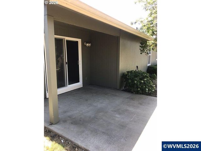 1066 SW Aspen Ln, Dallas, OR 97338