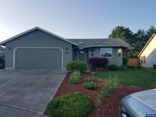 1066 SW Aspen Ln, Dallas, OR 97338