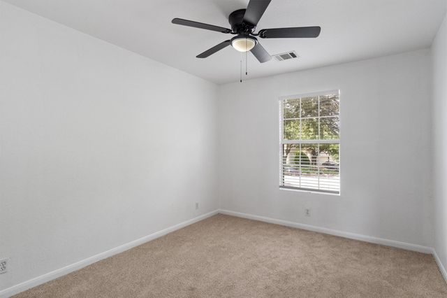 1623 War Horse LN, Round Rock, TX 78664