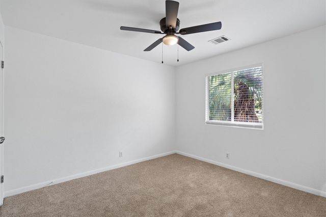 1623 War Horse LN, Round Rock, TX 78664