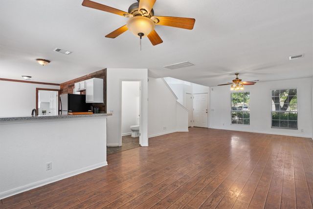 1623 War Horse LN, Round Rock, TX 78664