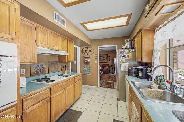 8530 N 45TH Drive, Glendale, AZ 85302