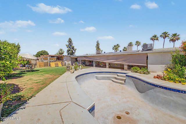 8530 N 45TH Drive, Glendale, AZ 85302