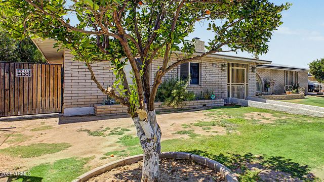 8530 N 45TH Drive, Glendale, AZ 85302