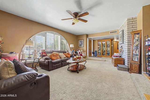 8530 N 45TH Drive, Glendale, AZ 85302