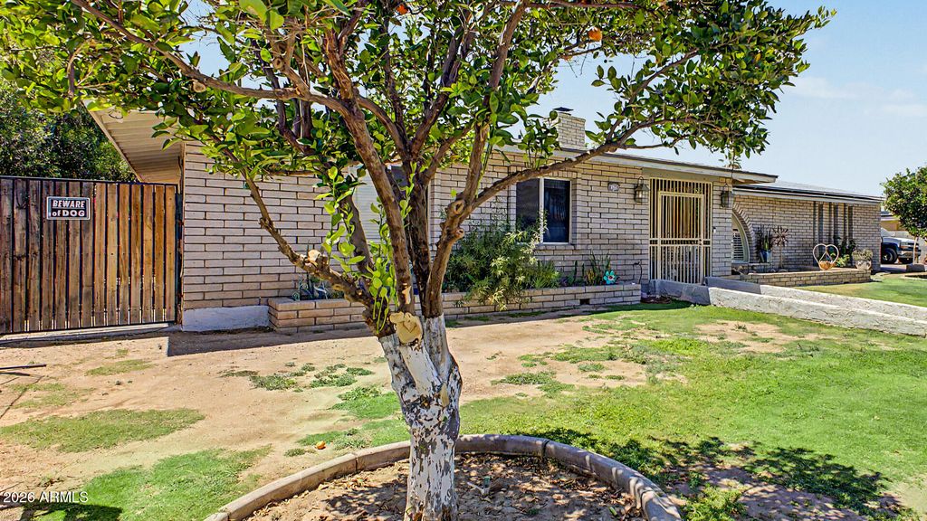 8530 N 45TH Drive, Glendale, AZ 85302 — photo 5