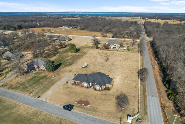 59488 E 301 Road, Grove, OK 74344