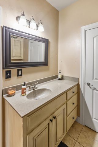 59488 E 301 Road, Grove, OK 74344