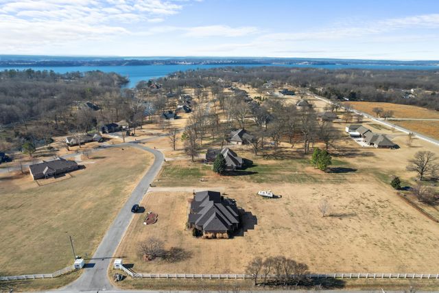 59488 E 301 Road, Grove, OK 74344