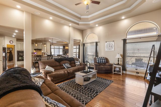 59488 E 301 Road, Grove, OK 74344