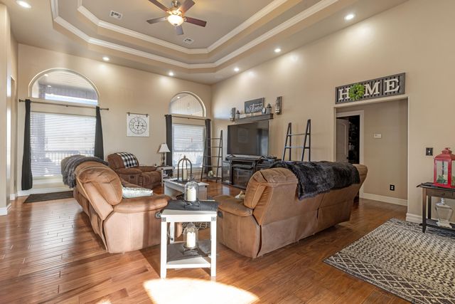 59488 E 301 Road, Grove, OK 74344