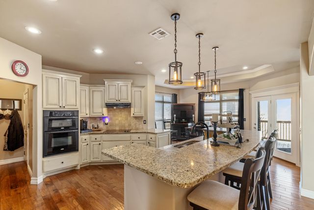 59488 E 301 Road, Grove, OK 74344