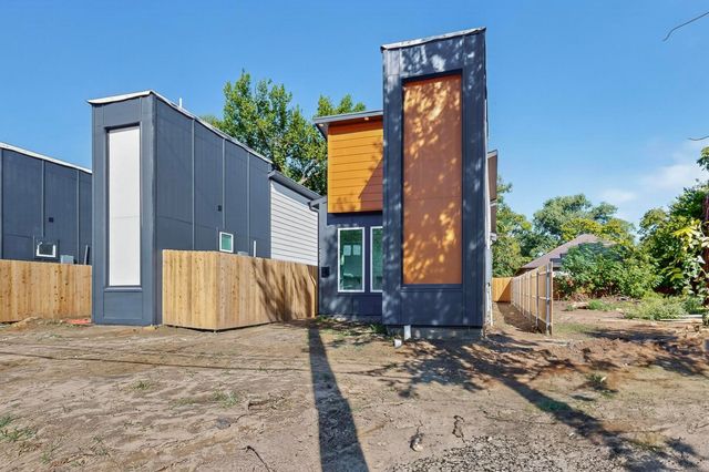 2417 Hooper Street, Dallas, TX 75215
