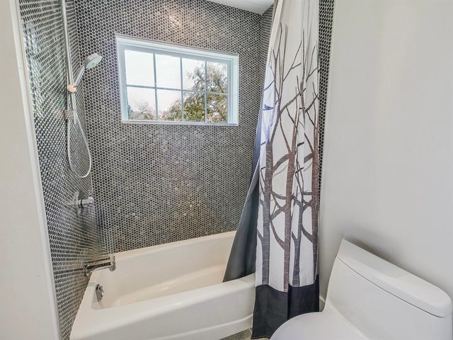 S492 Rebecca Lane, Winfield, IL 60190