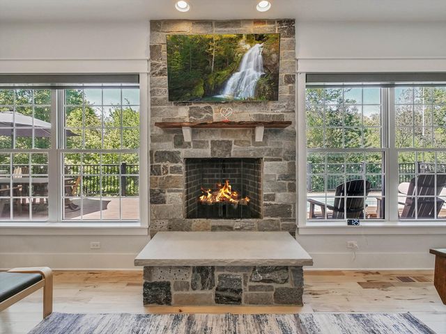 S492 Rebecca Lane, Winfield, IL 60190