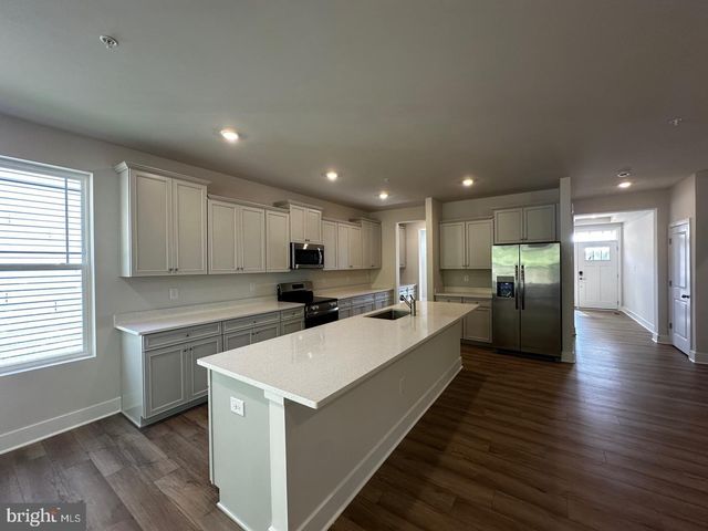 10872 CAPE BRETON CT, La Plata, MD 20646