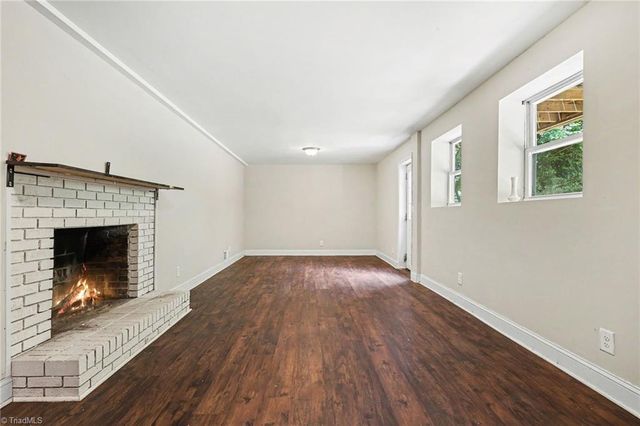 3927 Beacon Drive, Winston-salem, NC 27106
