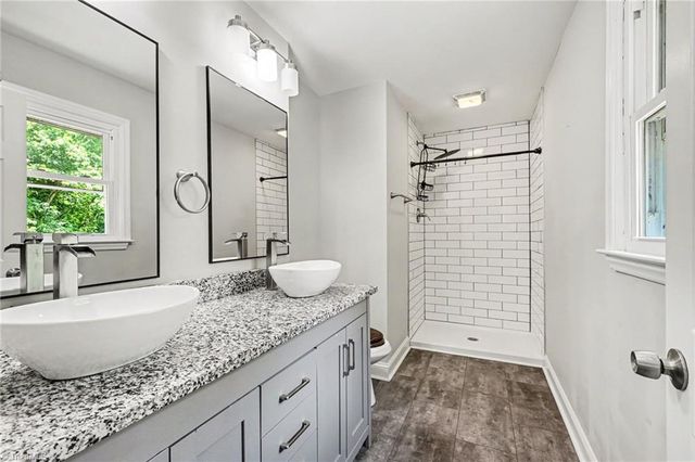 3927 Beacon Drive, Winston-salem, NC 27106