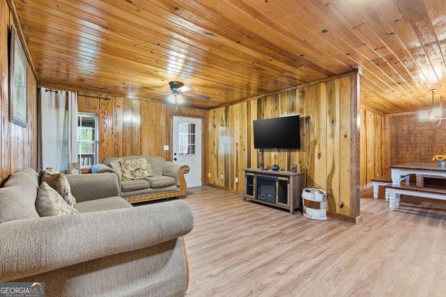 1843 Old Mobile Road, Mccaysville, GA 30555
