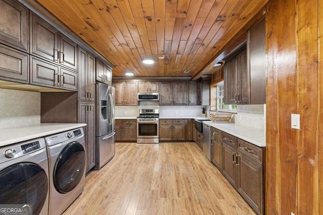1843 Old Mobile Road, Mccaysville, GA 30555