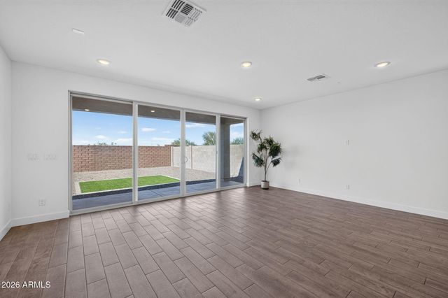 9654 E RAINBOW Avenue, Mesa, AZ 85212