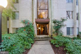 14426 PARKVALE RD #5, Rockville, MD 20853