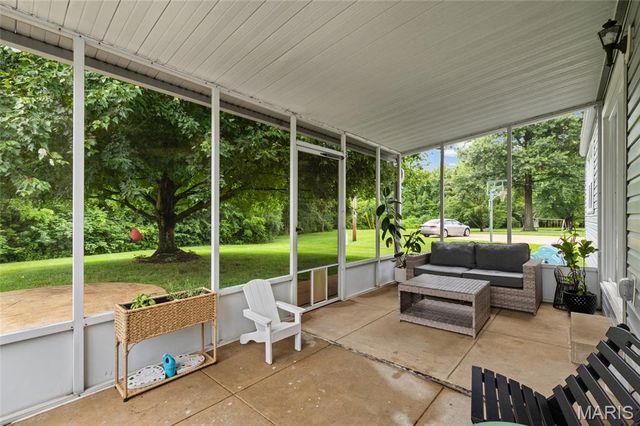 11756 Long Leaf Circle, St Louis, MO 63146