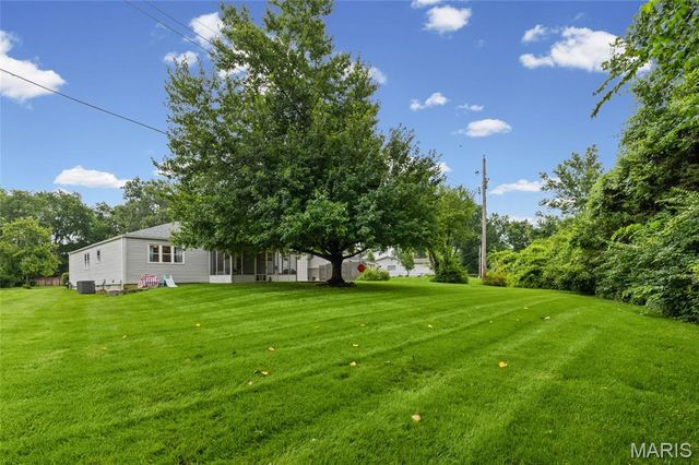 11756 Long Leaf Circle, St Louis, MO 63146