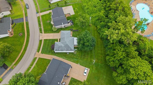 11756 Long Leaf Circle, St Louis, MO 63146