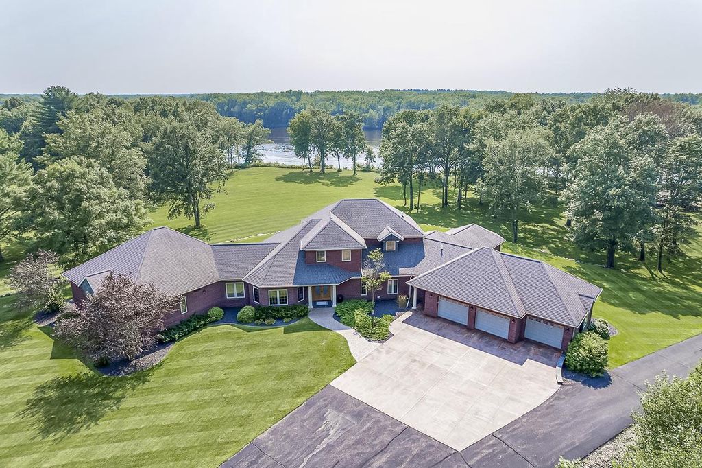 2688 SCENIC DRIVE #30 Acres, Stevens Point, WI 54481