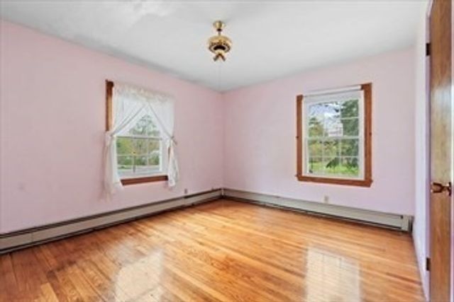 82 N Worcester St, Norton, MA 02766