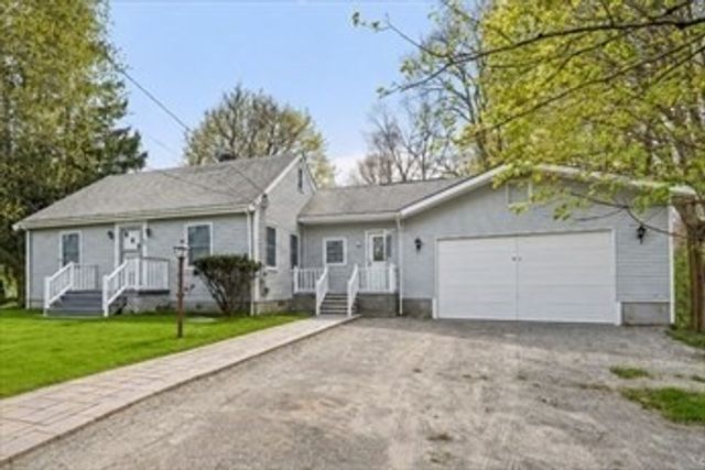 82 N Worcester St, Norton, MA 02766