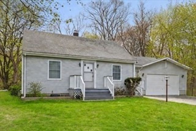 82 N Worcester St, Norton, MA 02766