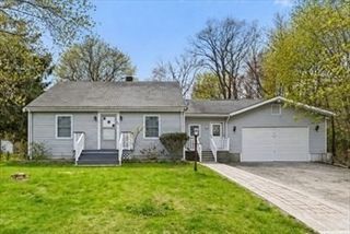 82 N Worcester St, Norton, MA 02766