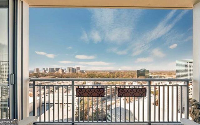 3338 Peachtree Road NE 2208, Atlanta, GA 30326