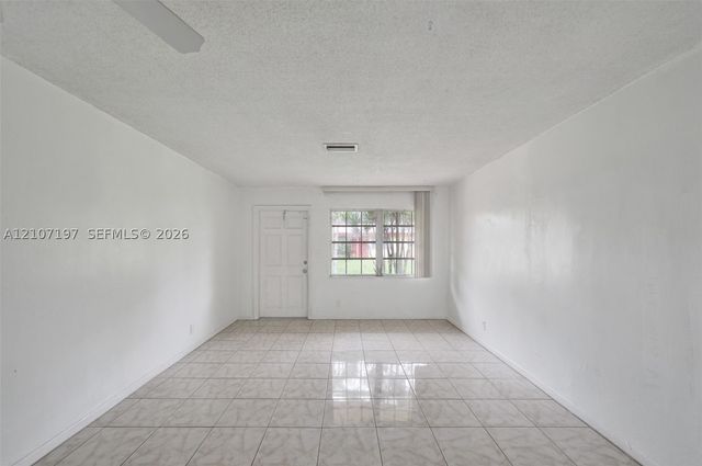 10301 NW 36th St 6, Coral Springs, FL 33065